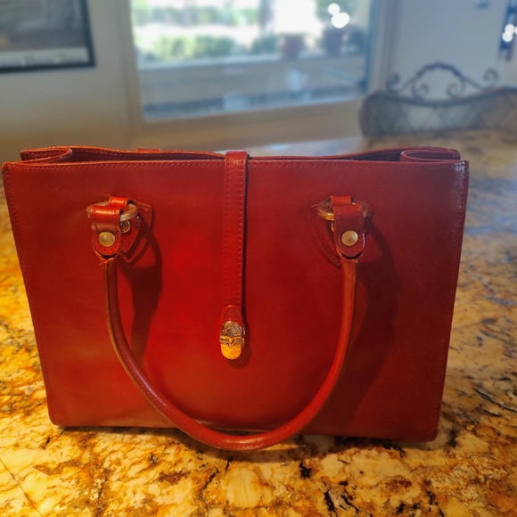 Valentina genuine red leather bag, made in Italy. Beautiful pre-owned purse. - Picture 16 of 16